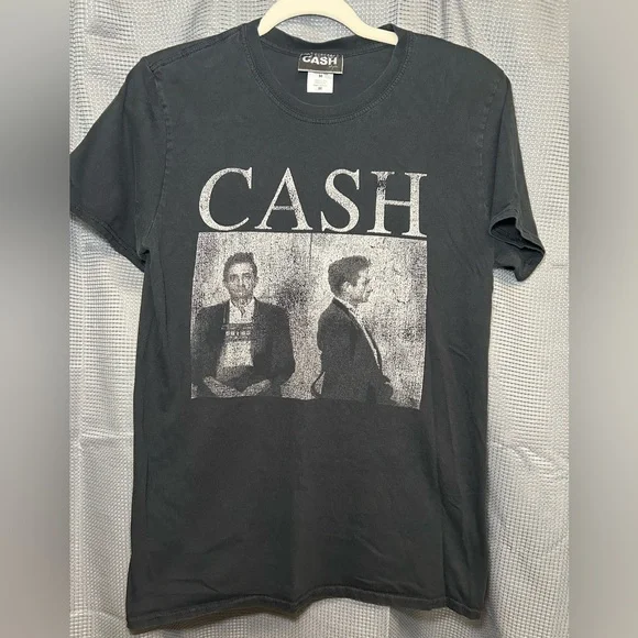 Johnny Cash Graphic Tee - Picture 1 of 4